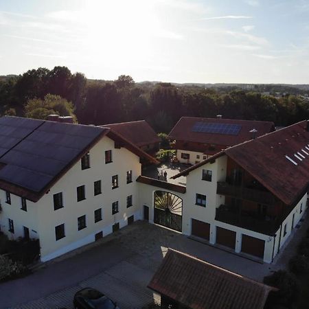 Schoenauerhof- Urlaub Im Gruenen Aber Doch In Der Stadt Pasov Exteriér fotografie
